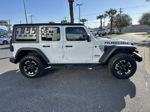 Used 2024 Jeep Wrangler Unlimited Rubicon image 7