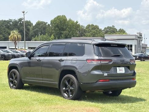 Used 2021 Jeep Grand Cherokee L Laredo AWD/4WD image 10