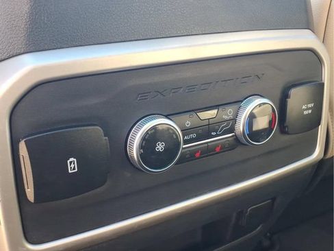 Used 2024 Ford Expedition Limited AWD/4WD image 25