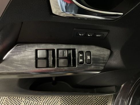 Used 2017 Toyota RAV4 Platinum w/ All Weather Liner Package AWD/4WD image 22