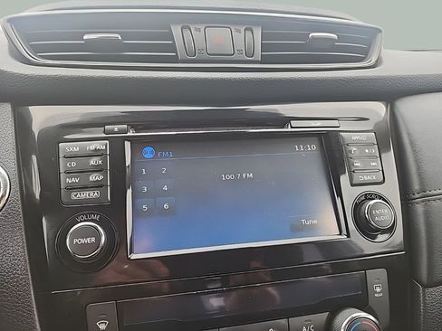 Used 2017 Nissan Rogue SL image 13