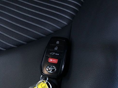 Certified 2025 Toyota Highlander XSE AWD/4WD image 32