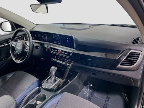 Certified 2025 Kia Seltos S image 27