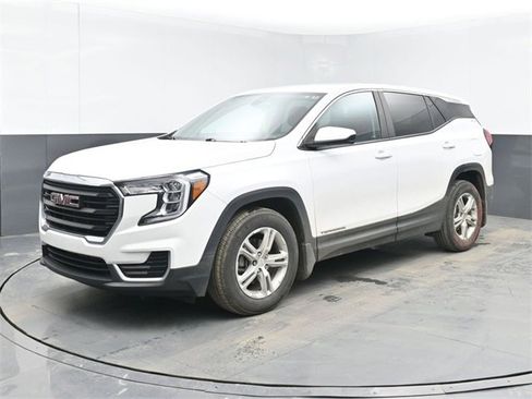 Used 2022 GMC Terrain SLE image 5
