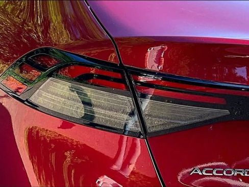 Used 2024 Honda Accord LX image 23