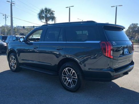 New 2026 Ford Expedition Active image 7