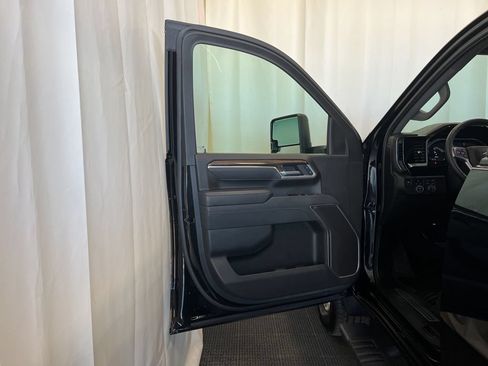 Used 2025 Chevrolet Silverado 2500 LT w/ Safety Package AWD/4WD image 16