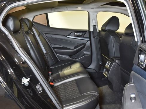 Used 2021 Nissan Maxima Platinum w/ Sport Mat Group FWD image 30