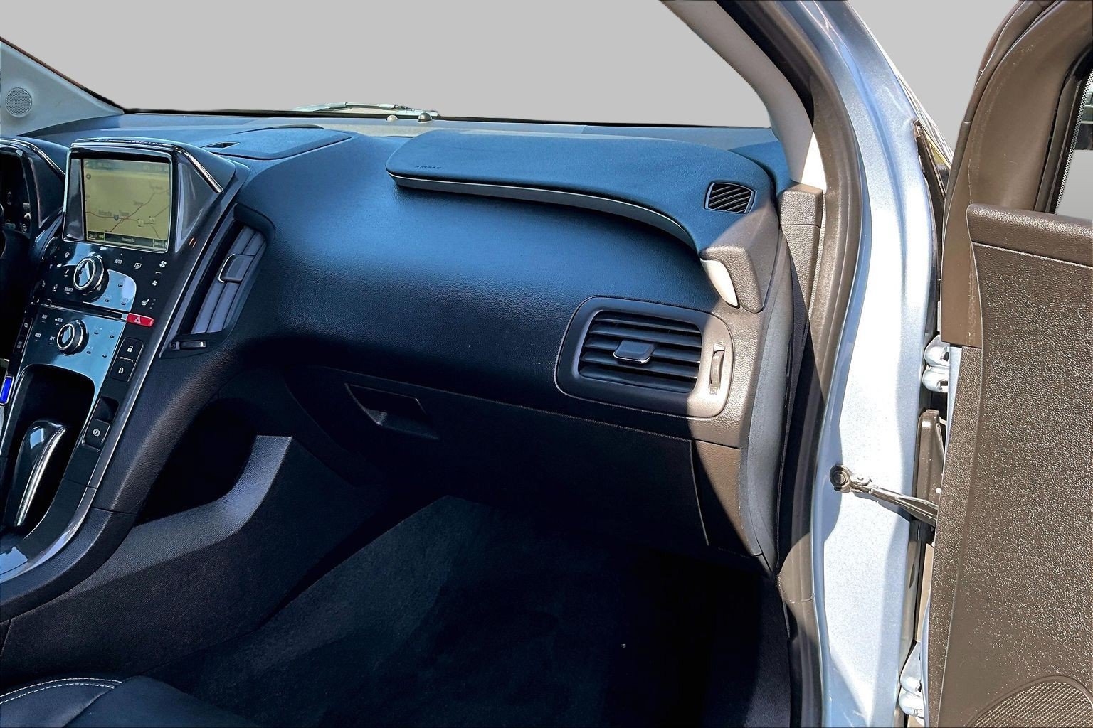 Used 2014 Chevrolet Volt Premium w/ Premium Trim Package FWD image 15