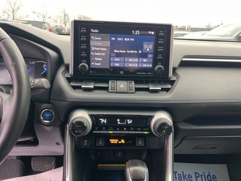Used 2020 Toyota RAV4 XSE image 16