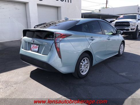 Used 2016 Toyota Prius Two FWD image 8