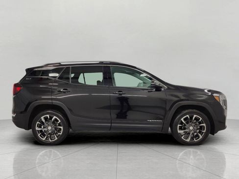 Used 2023 GMC Terrain SLT image 12