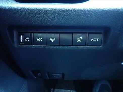 Used 2019 Toyota RAV4 XSE w/ XSE Weather Package AWD/4WD image 25