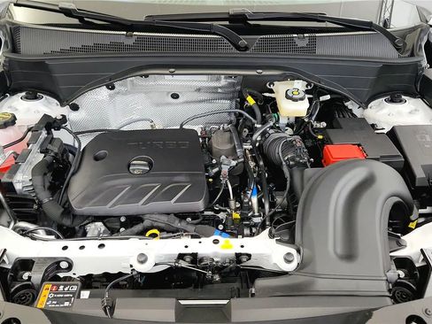 New 2026 Chevrolet TrailBlazer RS w/ Convenience Package AWD/4WD image 17