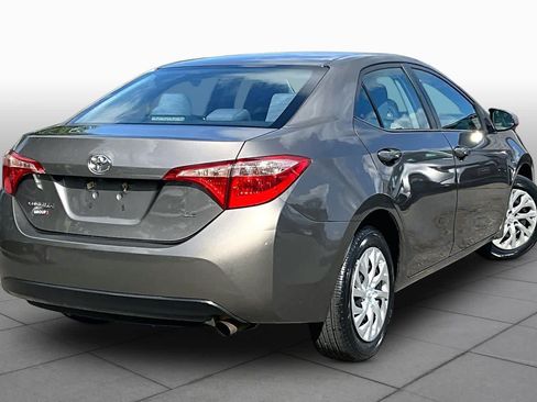 Used 2018 Toyota Corolla LE FWD image 13