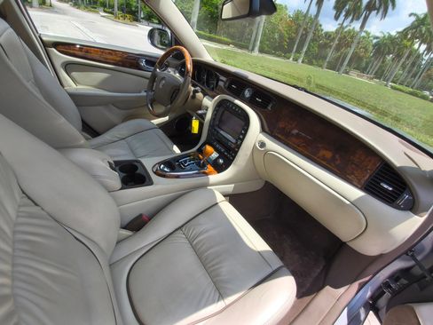 Used 2006 Jaguar XJ Vanden Plas RWD image 41