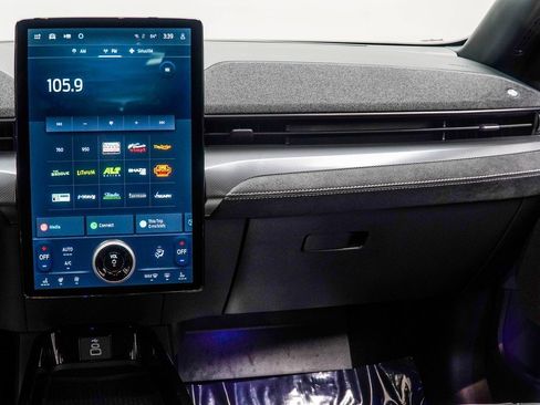 Used 2025 Ford Mustang Mach-E GT image 18