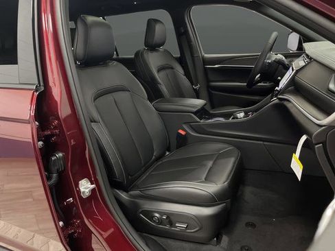 New 2026 Jeep Grand Cherokee L Limited image 31