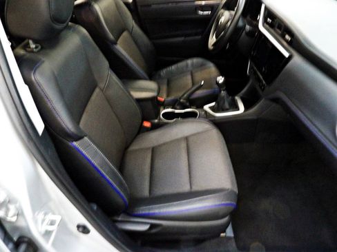 Used 2018 Toyota Corolla SE FWD image 13
