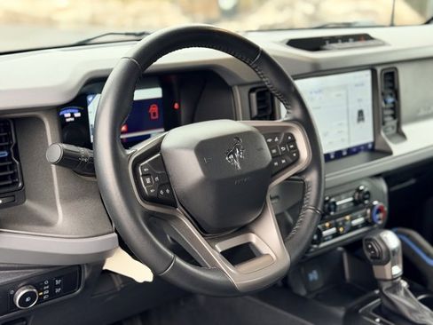 Used 2024 Ford Bronco Black Diamond image 7