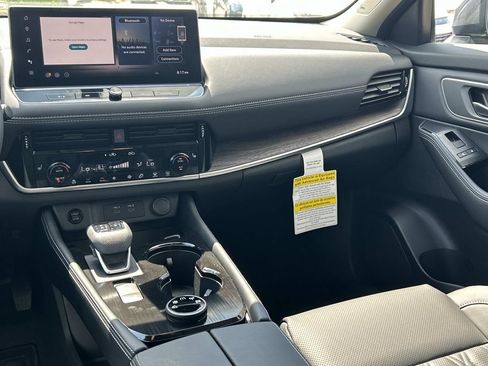 New 2026 Nissan Rogue Platinum w/ Platinum Premium Package AWD/4WD image 26