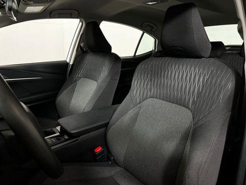 Certified 2025 Toyota Camry LE image 13