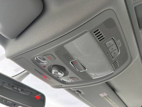 Used 2016 Audi A4 2.0T Premium Plus w/ Technology Package image 23