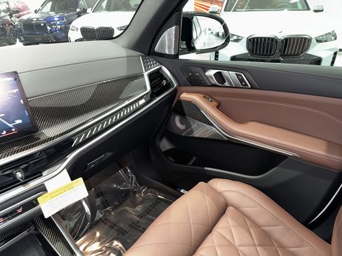 New 2026 BMW X5 M60i image 21