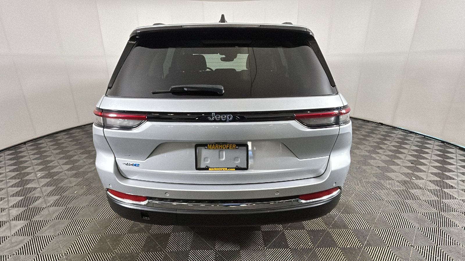 Used 2024 Jeep Grand Cherokee Limited 4xe AWD/4WD image 4