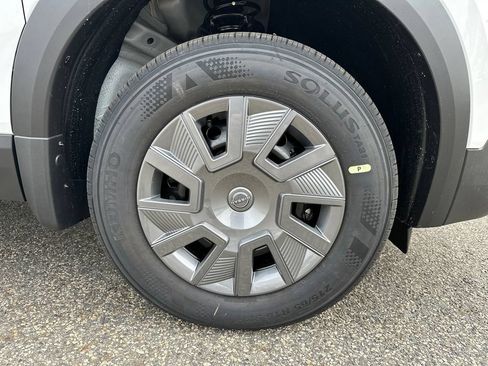 Used 2026 Nissan Kicks S FWD image 12