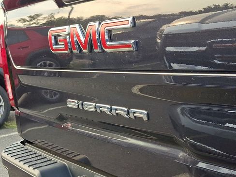 Used 2023 GMC Sierra 1500 Elevation AWD/4WD image 10