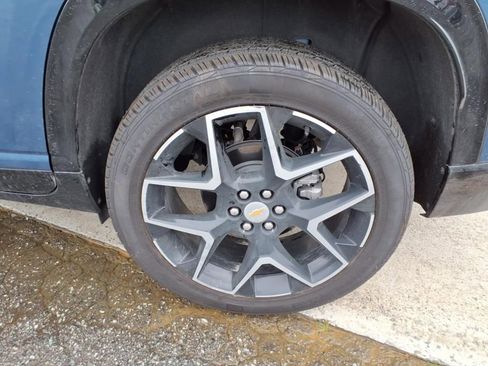 Used 2025 Chevrolet Traverse High Country image 6