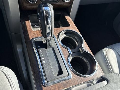 Used 2013 Ford F150 Lariat w/ Lariat Chrome Pkg image 51