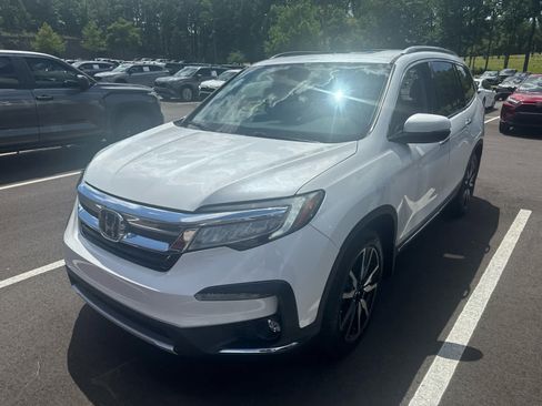 Used 2021 Honda Pilot Touring image 2