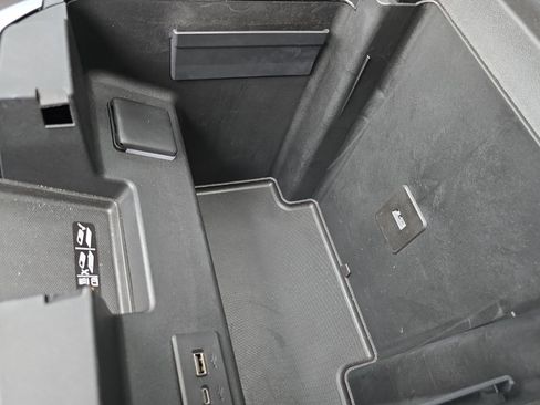 Used 2024 Chevrolet Silverado 2500 LTZ w/ LTZ Plus Package image 31