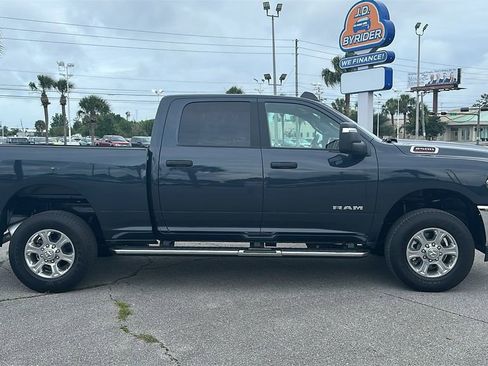Used 2026 RAM 2500 Big Horn AWD/4WD image 7