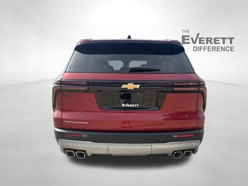 New 2026 Chevrolet Traverse LT w/ LPO, Floor Liner Package FWD image 6