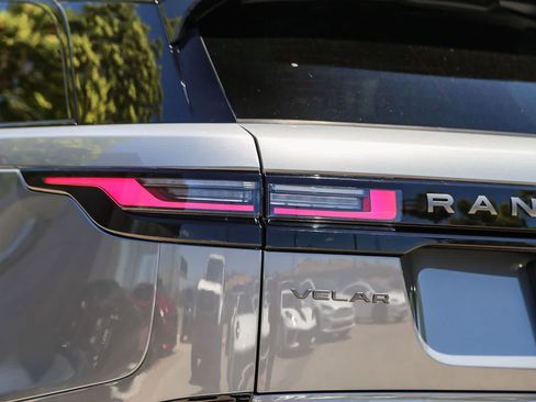 Used 2025 Land Rover Range Rover Velar Dynamic HSE AWD/4WD image 7