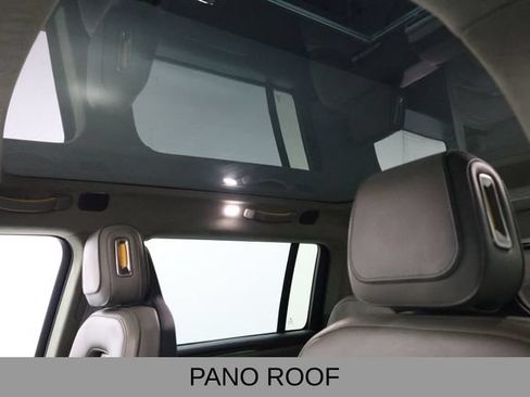 Used 2023 Rivian R1S Adventure AWD/4WD image 24