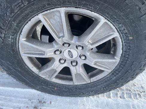 Used 2015 Ford F150 XLT w/ Equipment Group 302A Luxury image 9