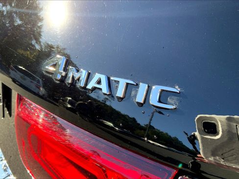 Used 2023 Mercedes-Benz GLB 250 4MATIC image 16