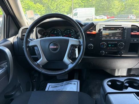 Used 2013 GMC Sierra 2500 SLE w/ SLE Preferred Package AWD/4WD image 14