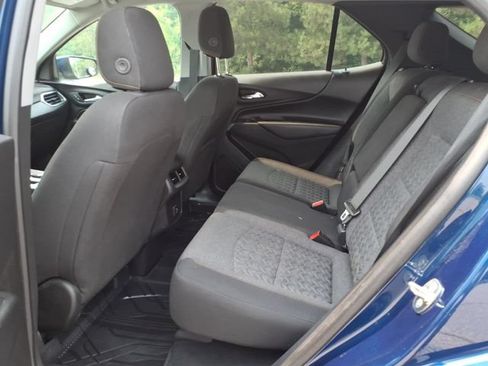 Used 2023 Chevrolet Equinox LT FWD image 9