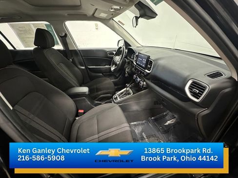 Used 2023 Hyundai Venue SEL FWD image 24
