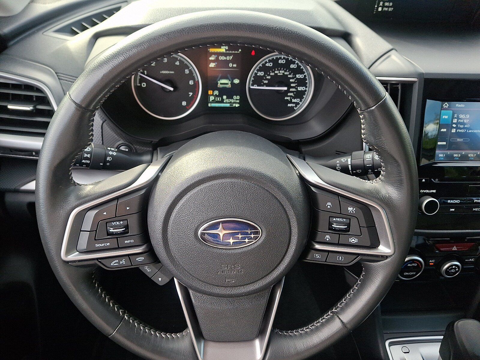 Used 2023 Subaru Forester Premium AWD/4WD image 19