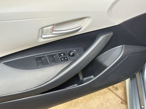 Used 2020 Toyota Corolla LE w/ Body Protection Package FWD image 17