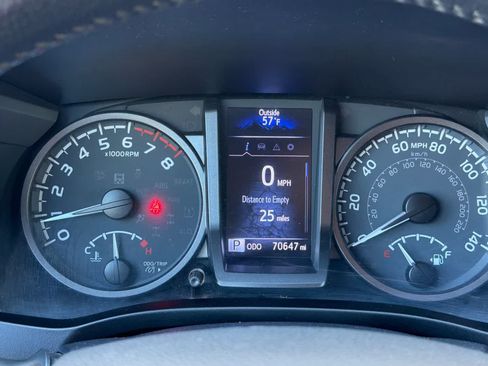 Used 2020 Toyota Tacoma TRD Off-Road AWD/4WD image 25