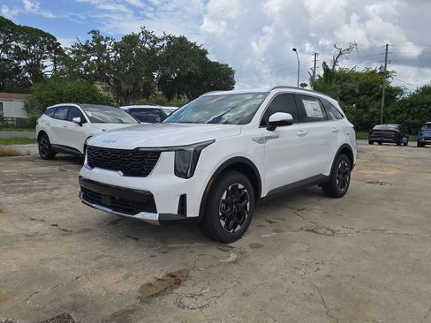 New 2026 Kia Sorento S AWD/4WD image 4