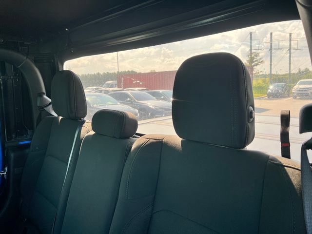 Used 2021 Jeep Gladiator Sport AWD/4WD image 17