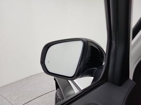 Used 2023 Mercedes-Benz G 550 image 31